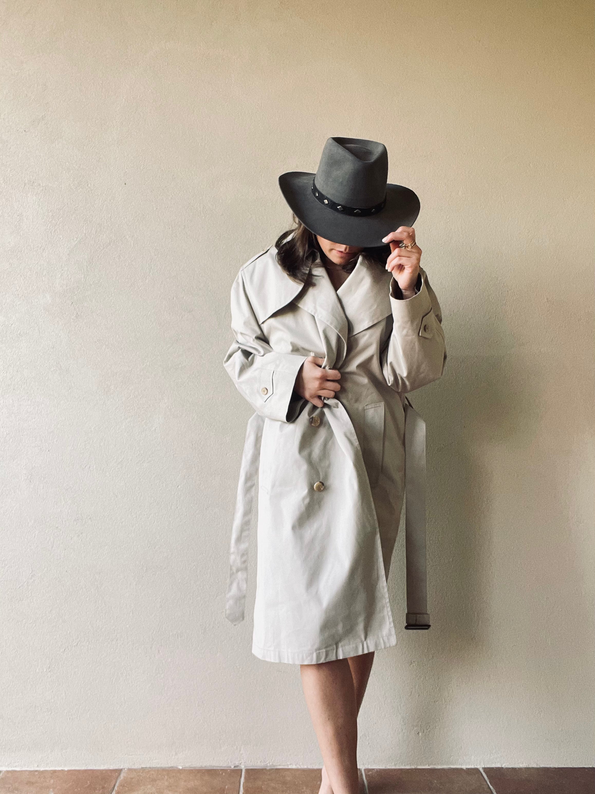 ジャケット・アウター OHOTORO Firenze Trench Coat beige Beige Trench Coat with Belt Detail Online Shopping | OXXOSHOP